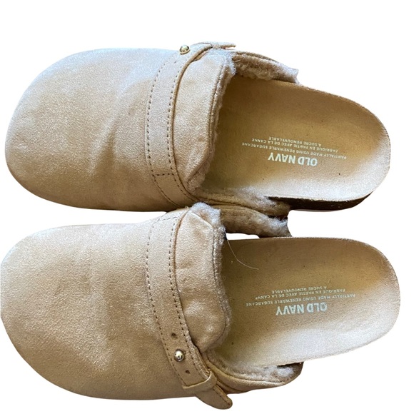 Old Navy lined clogs - Picture 3 of 3